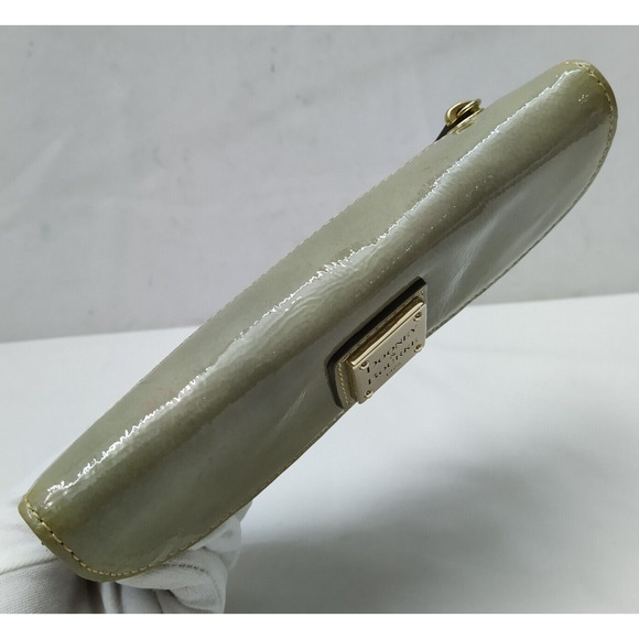 Dooney & Bourke Gray Patent Leather Checkbook Credit Card Trifold Wallet - Picture 5 of 16